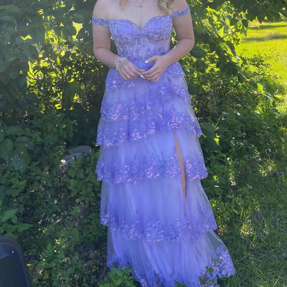 Prom dress by Berlinnova size 8 in color Lilac